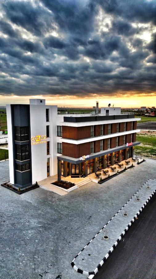 Cezar'S Airport Hotel Nicosie Extérieur photo